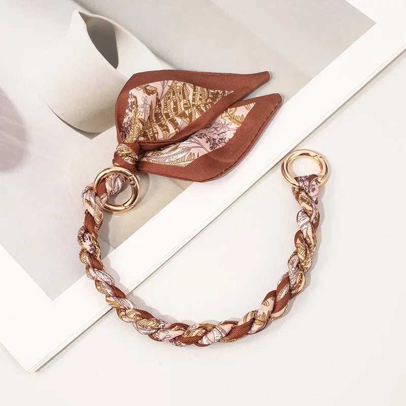 Eleganter Seidenschal "Floral Touch"