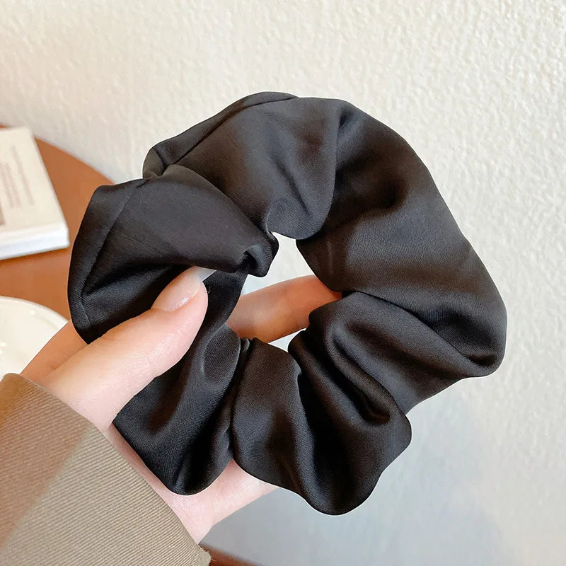 Premium Seiden Scrunchies "Soft Touch"