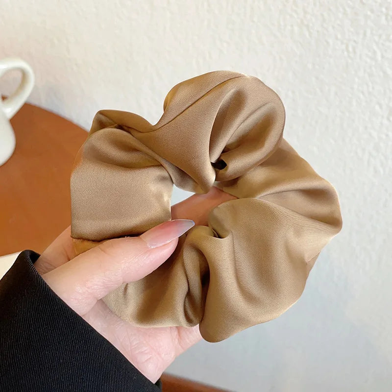 Premium Seiden Scrunchies "Soft Touch"
