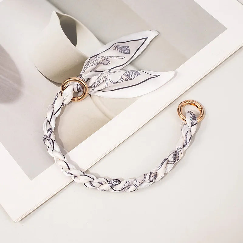 Eleganter Seidenschal "Floral Touch"