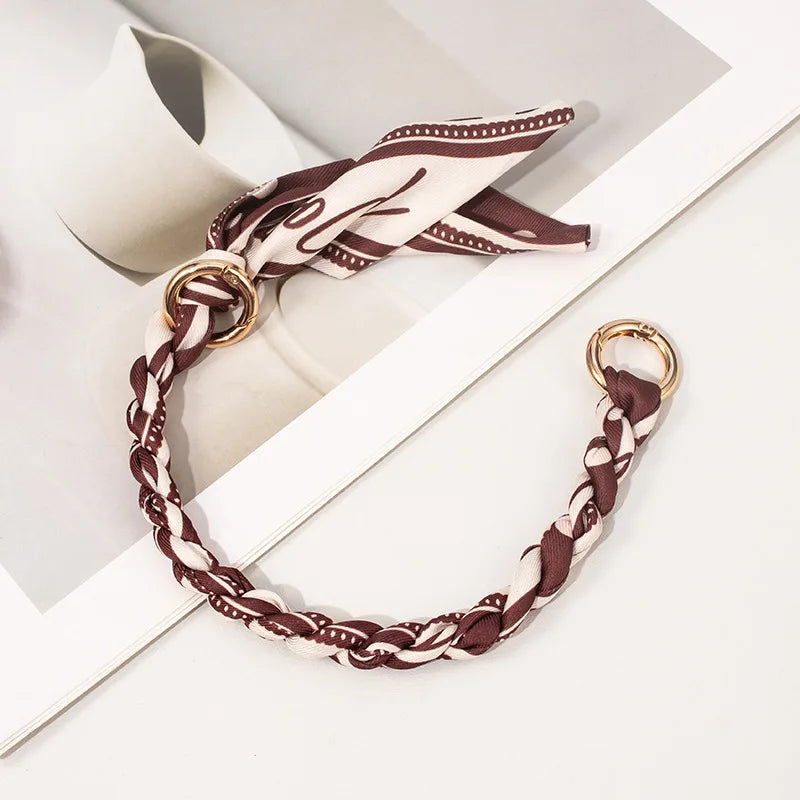 Eleganter Seidenschal "Floral Touch"