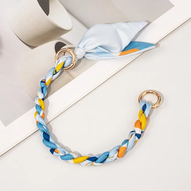 Eleganter Seidenschal "Floral Touch"