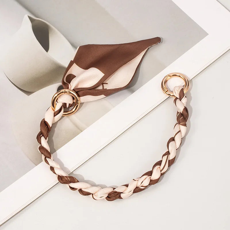 Eleganter Seidenschal "Floral Touch"