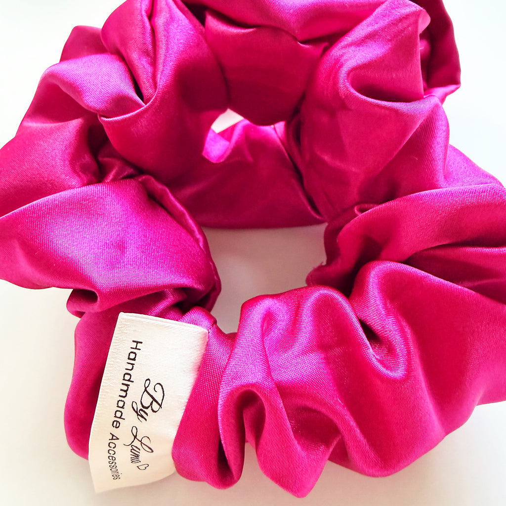 Berry Romance - satin Scrunchie