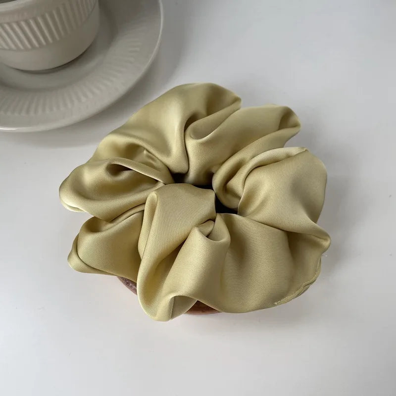 Premium Seiden Scrunchies "Soft Touch"