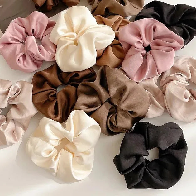 Premium Seiden Scrunchies "Soft Touch"